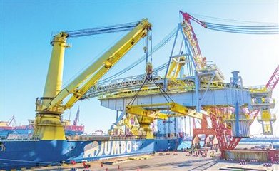 "大塊頭"裝船機 天津口岸整機發運(圖)