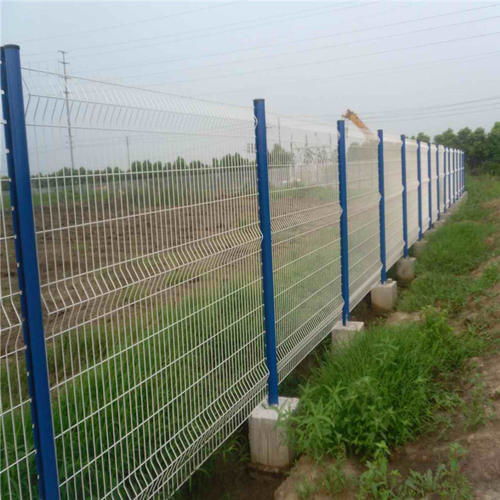 生態園護欄網與聲控LED旋律燈電路設計